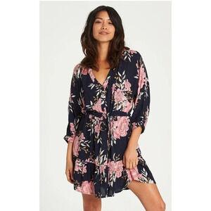 Billabong Marry Mine dress Women’s Size M Floral, Spring, Summer, Beach.